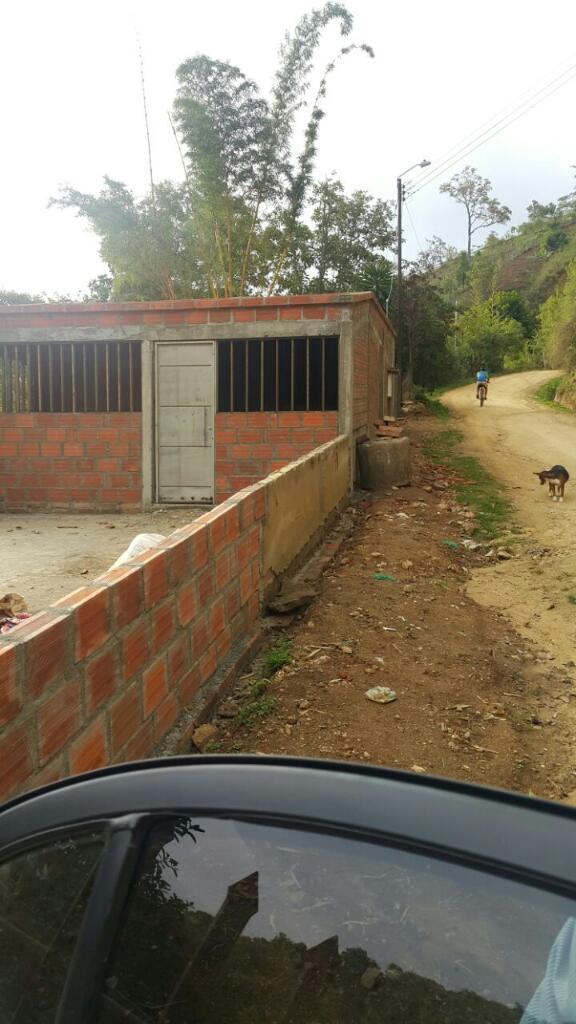 Parcela 1 Hectarea con Casa Lote en Material Cerca Al Pueblo Recibo Carro