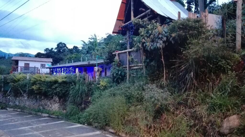 Vendo Casa con Solar en El Campo Vereda Sabaneta