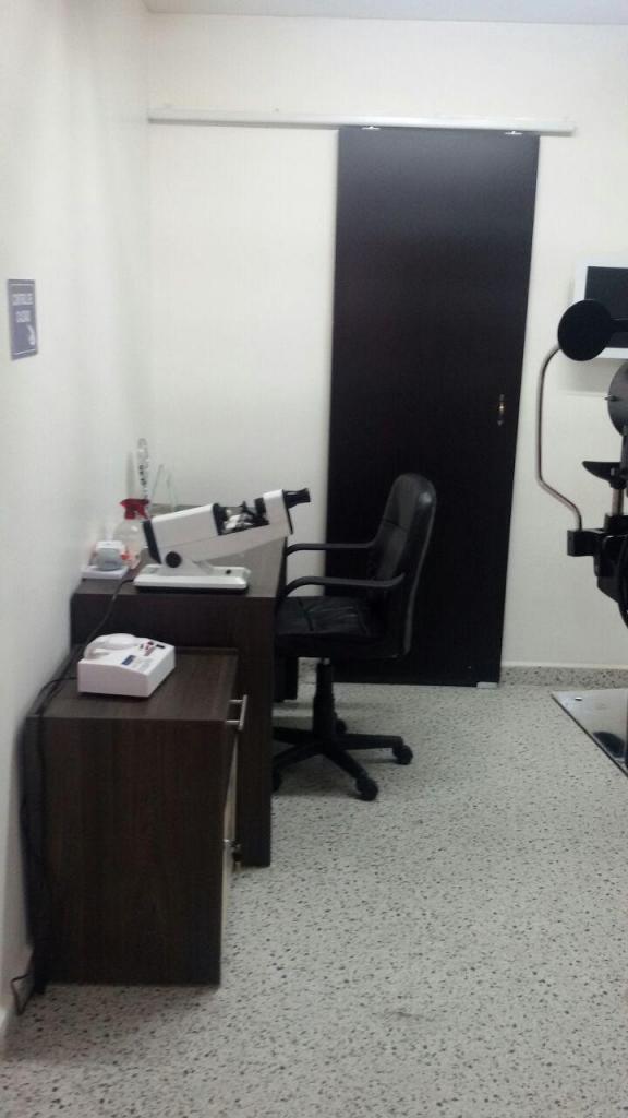ARRIENDO CONSULTORIOS OPTICA EQUIPADOS