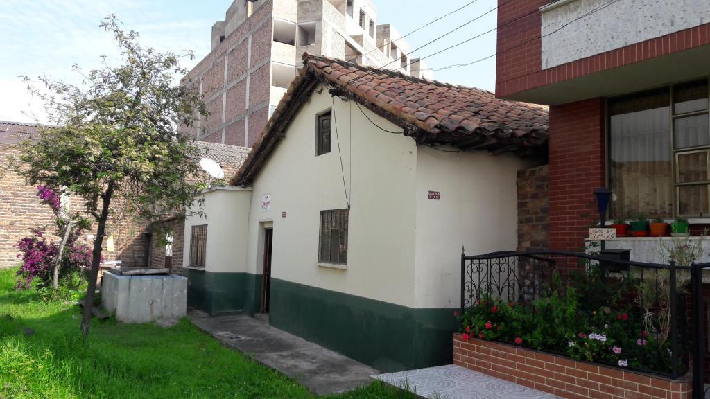 VENTA CASA BIEN UBICADA CERCA AL HOSPITAL, CLINICA BOYACA, UNIVERSIDAD ANTONIO NARIÑO