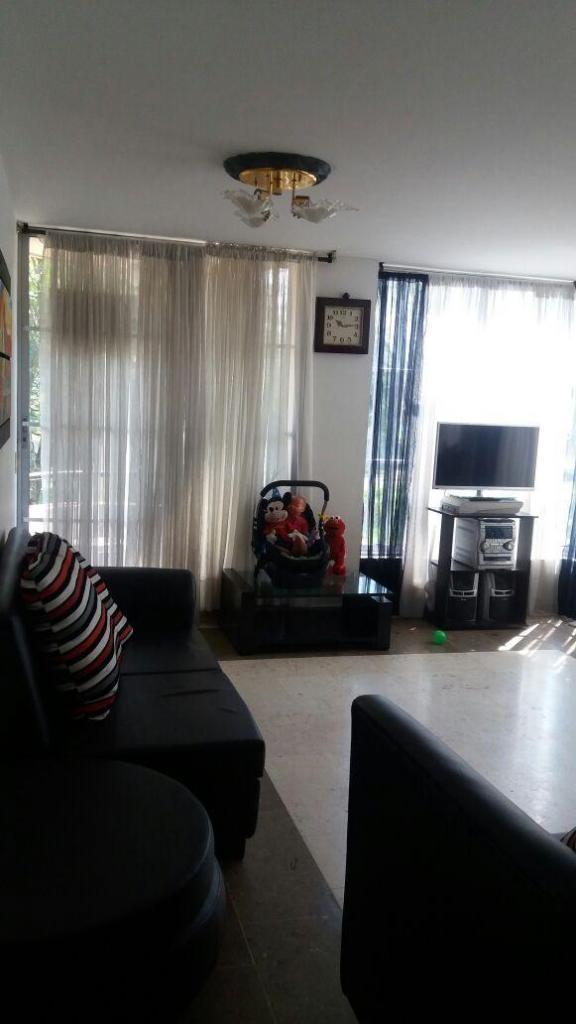 Vendo Apartamento Terminal Área 107 mtrs. 33484193217430099. Código 3011