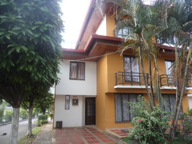 VENDO CASA ESQUINERA CONJUNTO BOSQUES DE VIZCAYA $195.000.000