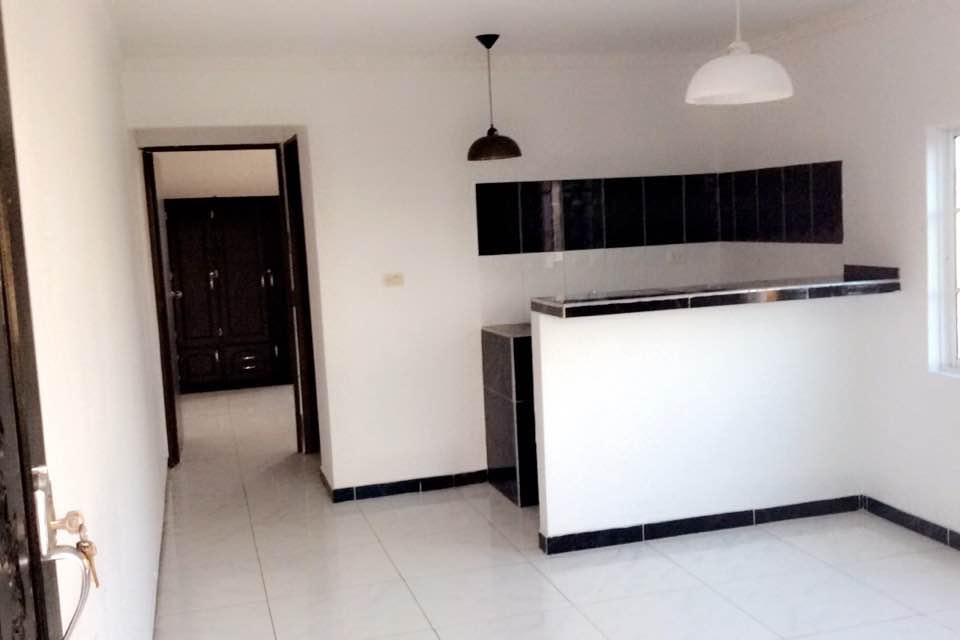 ARRIENDO APARTAMENTO BARRIO BOSTON EN 3er PISO