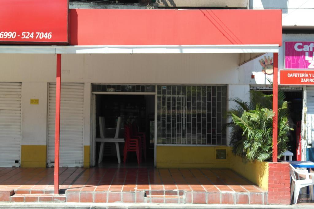 Venta de Local Comercial en Excelente ubicación Av Pasoancho con 73