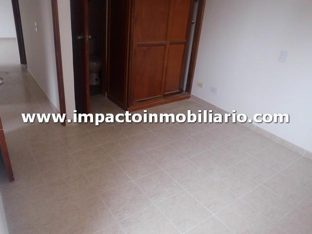 EN ALQUILER APARTAMENTO EN LOS COLORES. 10714 ds