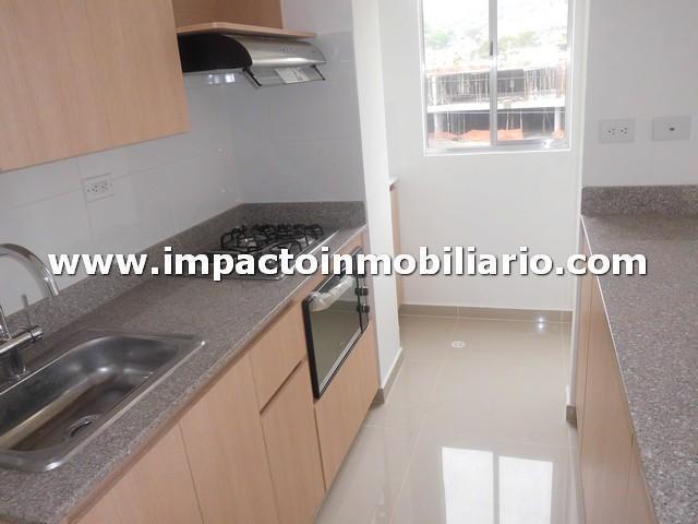 EN ALQUILER APARTAMENTO EN LOS COLORES COD. 10693