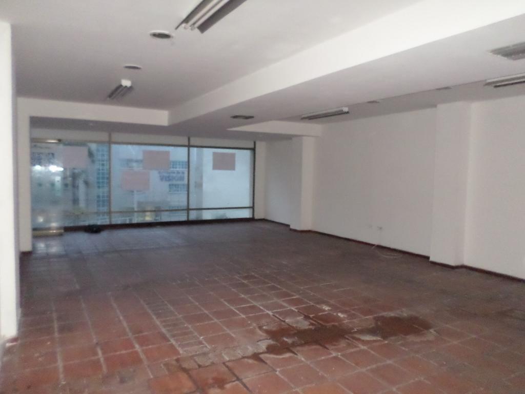 LOCAL COMERCIAL EN ARRIENDO, SECTOR ALTO PRADO