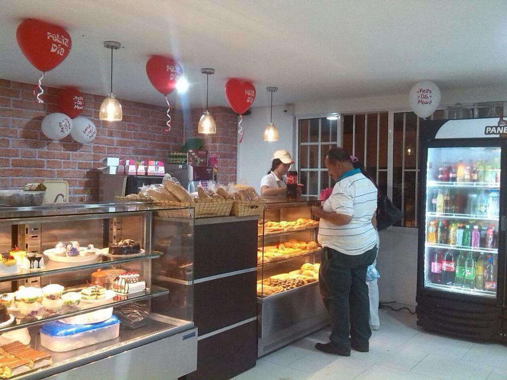 Se vende Local Comercial Esquinero Panaderia Pasteleria