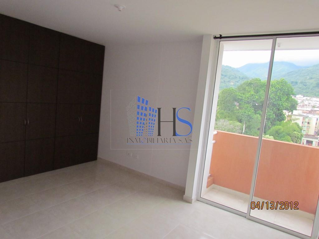 HERMOSO APARTAMENTO  DIAGONAL AL TRANSITO! 750.000