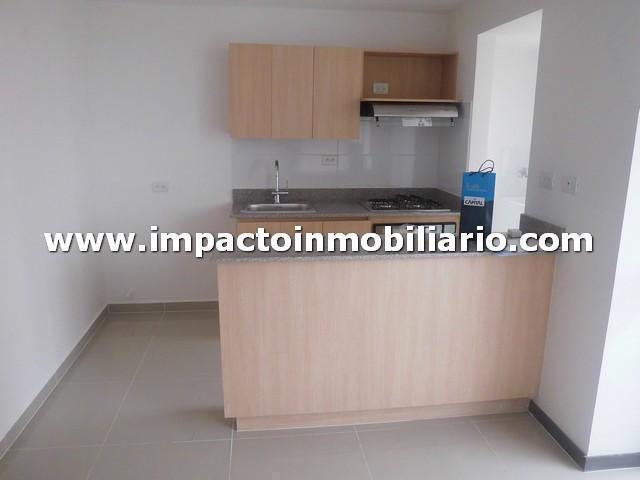 EN ALQUILER APARTAMENTO EN LOS COLORES. 10723 DSF