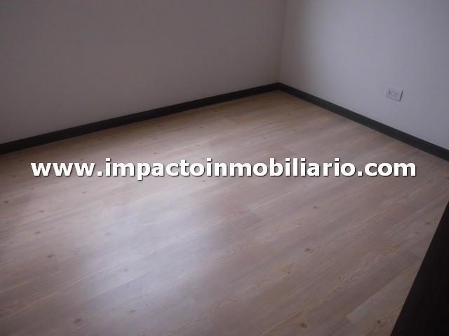 EN ALQUILER APARTAMENTO EN LOS COLORES COD. 10724 DSF