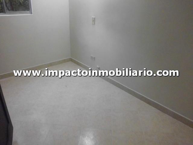 EN ALQUILER APARTAMENTO EN LOS COLORES COD. 10727