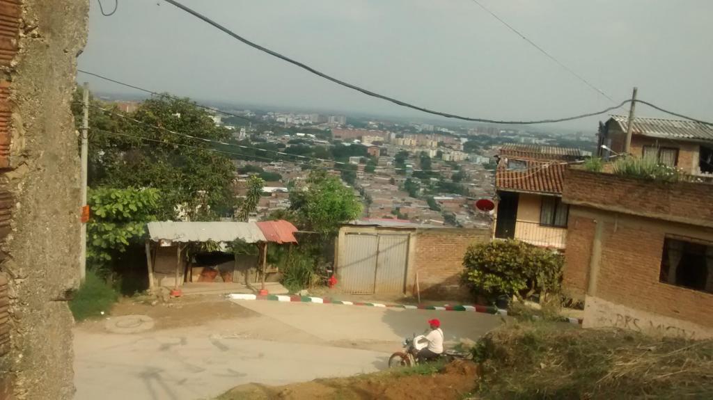 SE VENDE LOTE EN LOS CHORROS CON HERMOSA VISTA