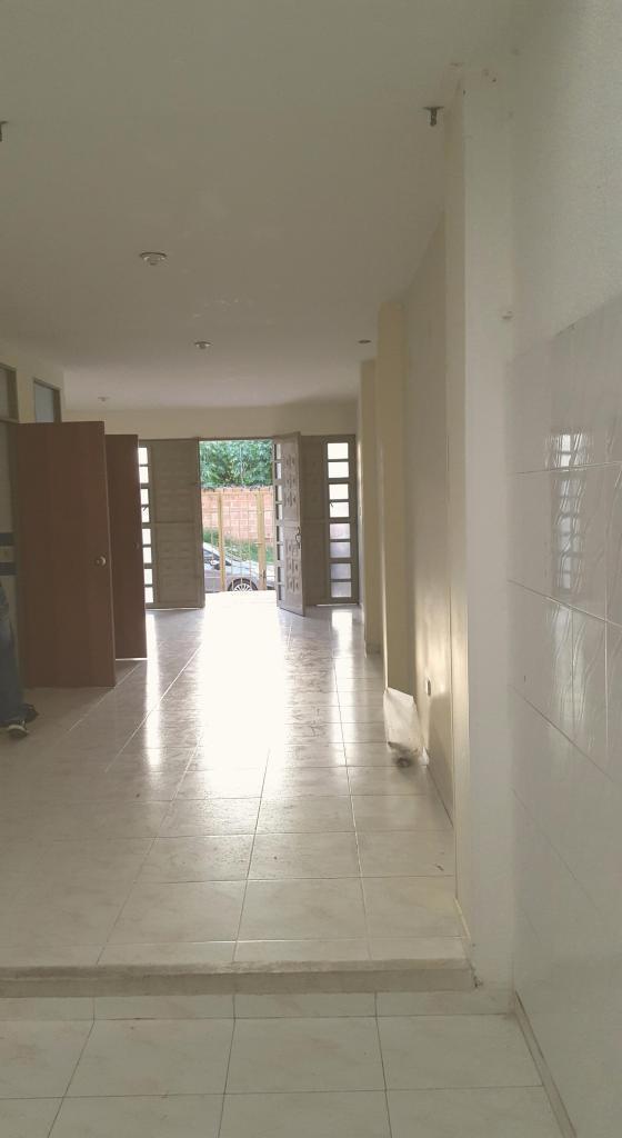 Arriendo Excelente Local en Sta Anita