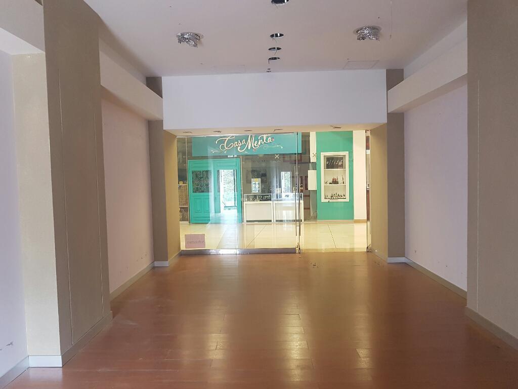 Arriendo Local Centro Comercial Acqua