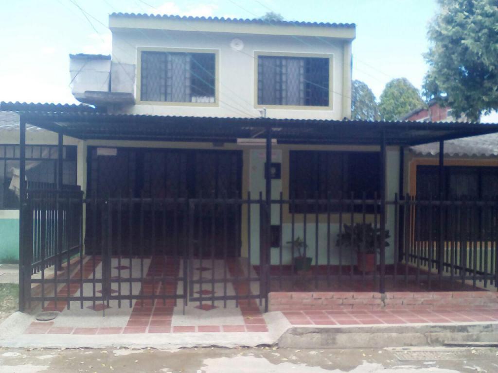 SE VENDE CASA EN LIMONAR