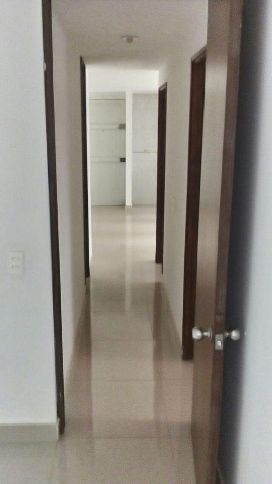 SE ARRIENDA EXCELENTE APARTAMENTO EN TULIPANES