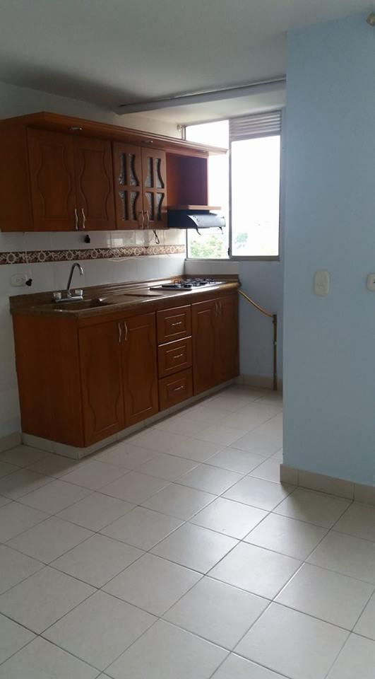 VENTA APTO 7mo PISO EN UNIDAD CERRADA