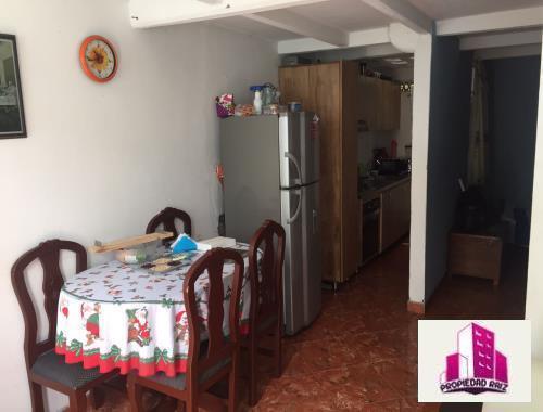 VENTA DE HERMOSA CASA EN ROBLEDO DOS NIVELES