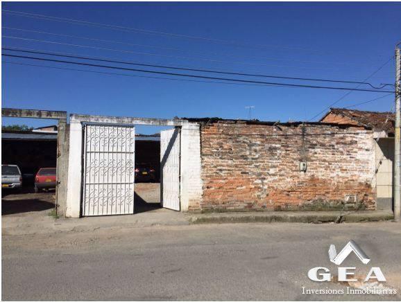 VENDO LOTE CERCA A NABOR RENGIFO