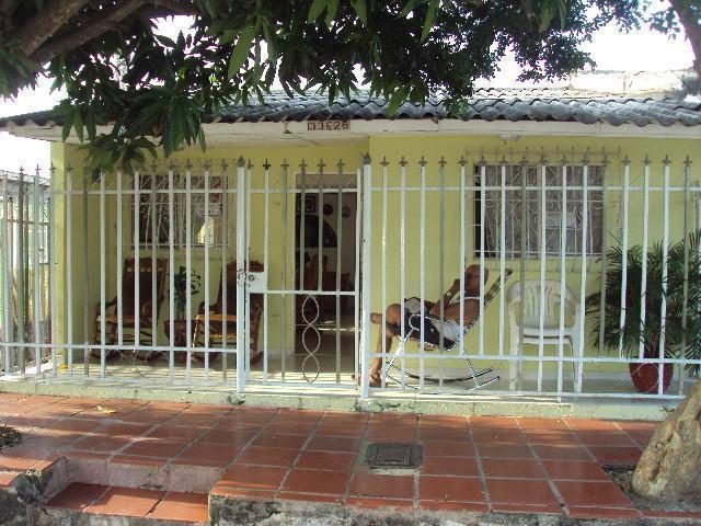 VENTA DE CASA EN VILLA ESTADIO