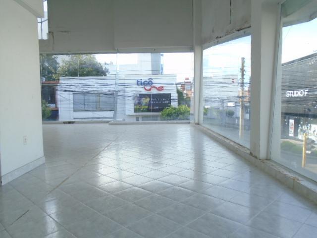 ARRIENDO LOCAL EN CABECERA DEL LLANO