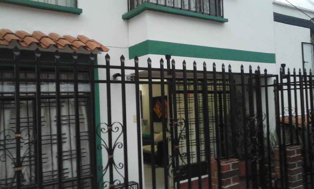 vendo casa en barrio tarragona