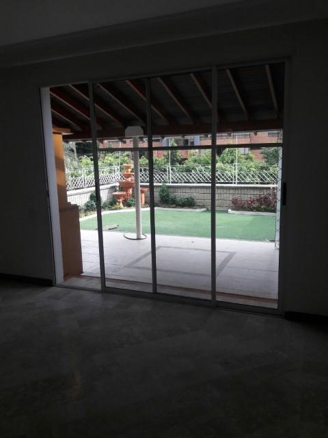 Arriendo/Venta DE CASAS EN CASTROPOL SUR ORIENTAL MEDELLIN 6852333