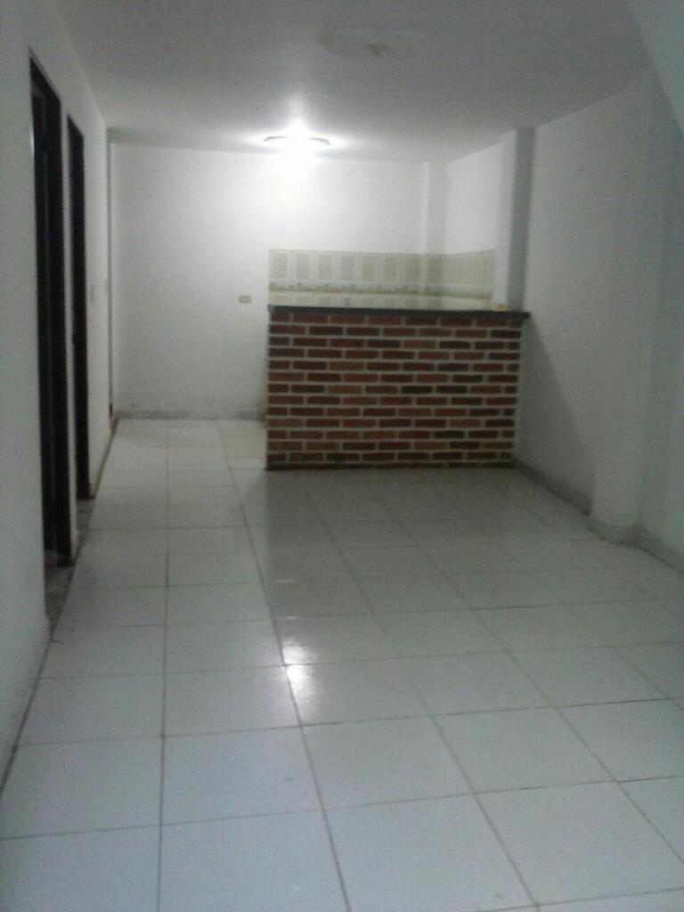 Se Arrienda Economico Apartamento Primer Piso Vehicular