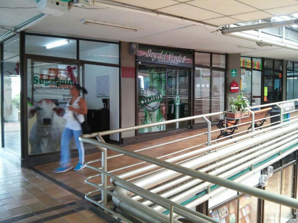 Alquilo Local Centro Comercial Bolivar