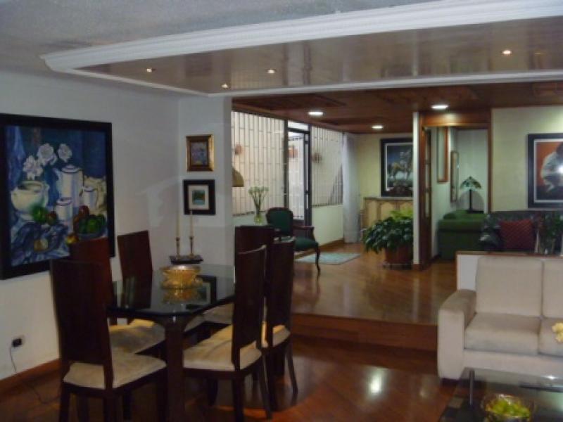 Cod. VBMIL1343 Apartamento En Venta En Bogota Santa Barbara