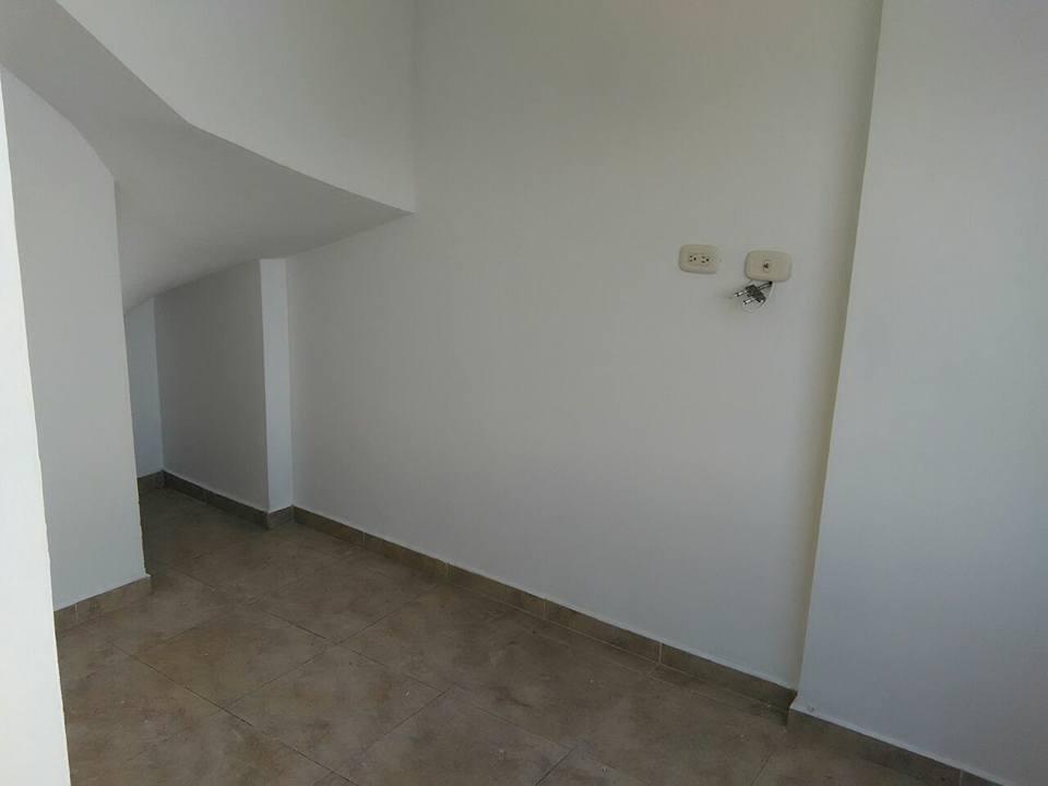 SE ARRIENDA APARTAMENTO EN SAN ALONSO !