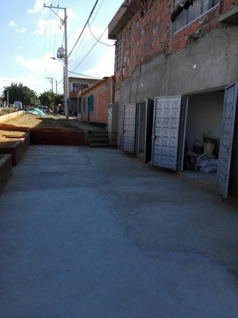 Arriendo Locales sobre Avenida Pricipal