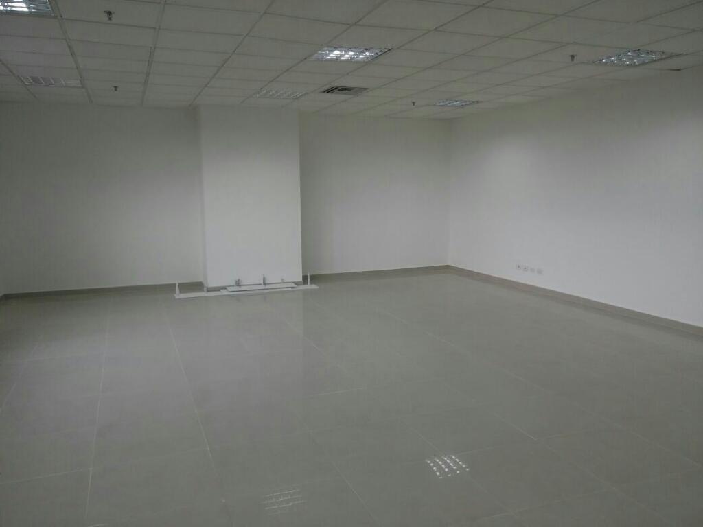 Arriendo Oficina de 99 Metros Cuadrados