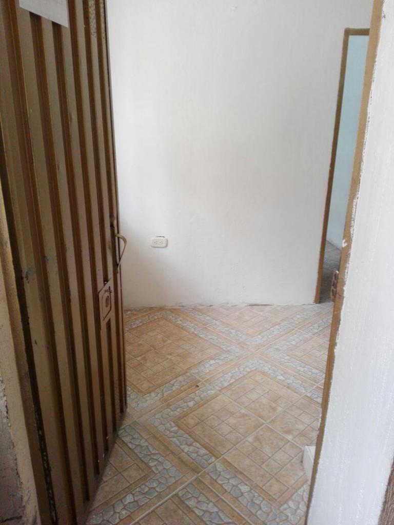 ARRIENDO APARTAESTUDIO