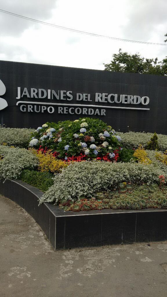 LOTE JARDINES DEL RECUERDO