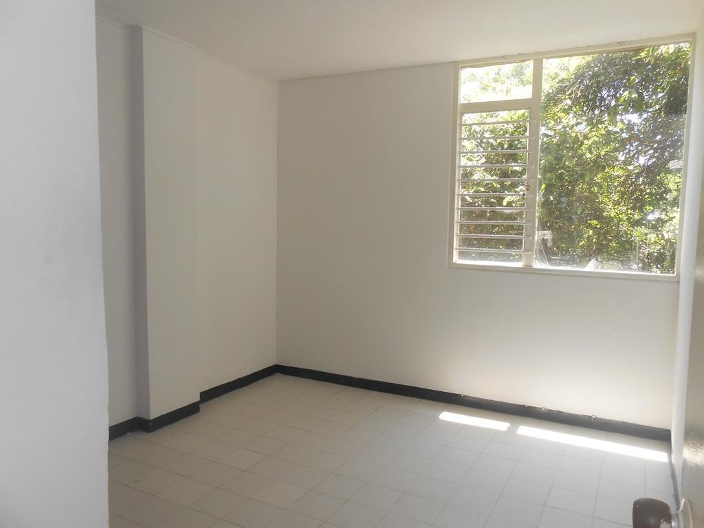 APARTAMENTO EDIFICIO GRATAMIRA