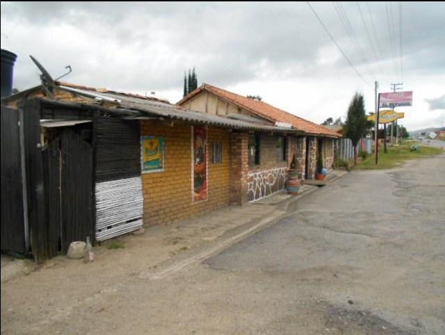 Venta de Local, Cabaña con lote de 4000m2 a la Salida de  Autopista Norte