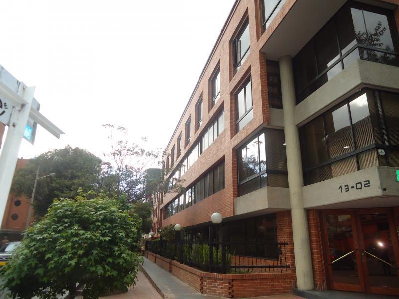 Cod. ABAAV2247 Oficina En Arriendo En Bogota Chicó