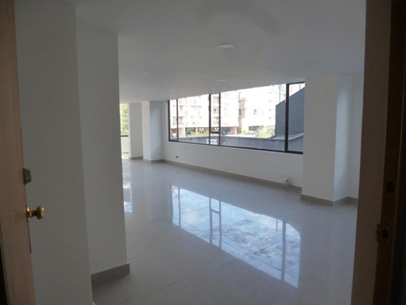 Cod. ABGYS972100 Oficina En Arriendo/venta En Bogota Santa Barbara Central