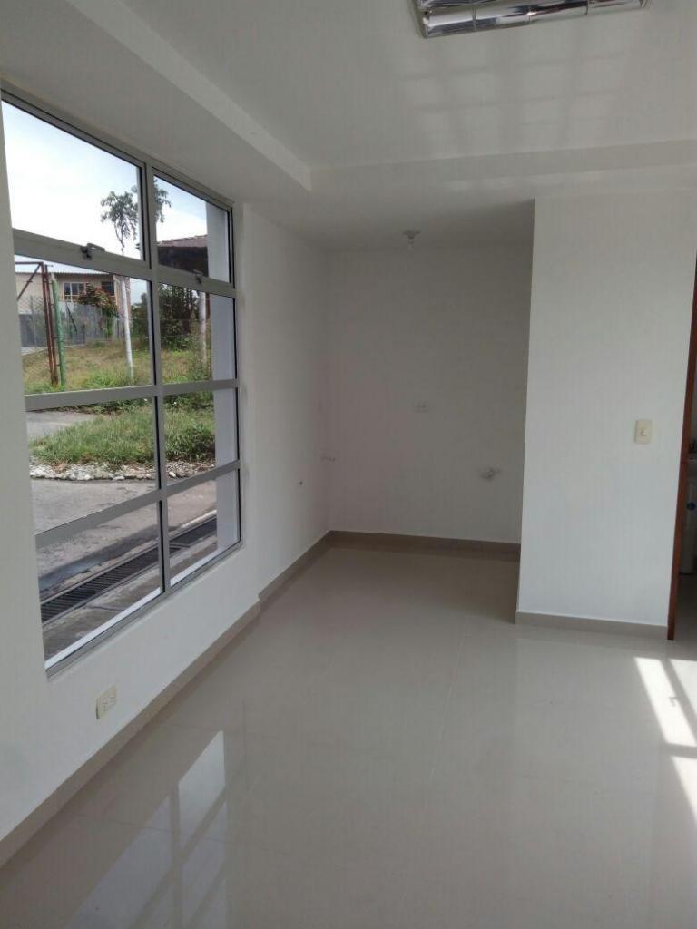 Vendo o permuto local en condominio Los Geranios Norte de Armenia