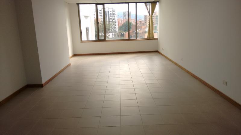 Cod. ABCFA266 Oficina En Arriendo En Medellin El Poblado