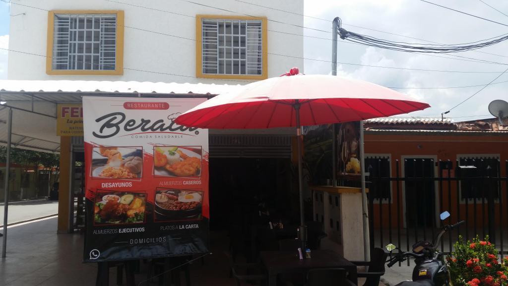 SE VENDE RESTAURANTE