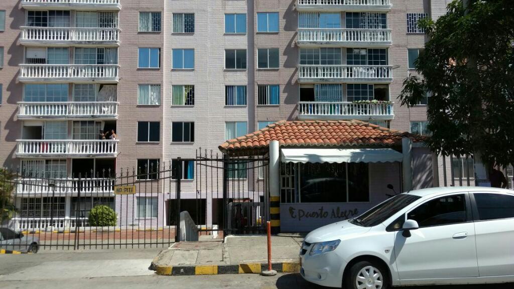 Vendo Apartamento Quinto Piso en Puerto Alegre en Oferta