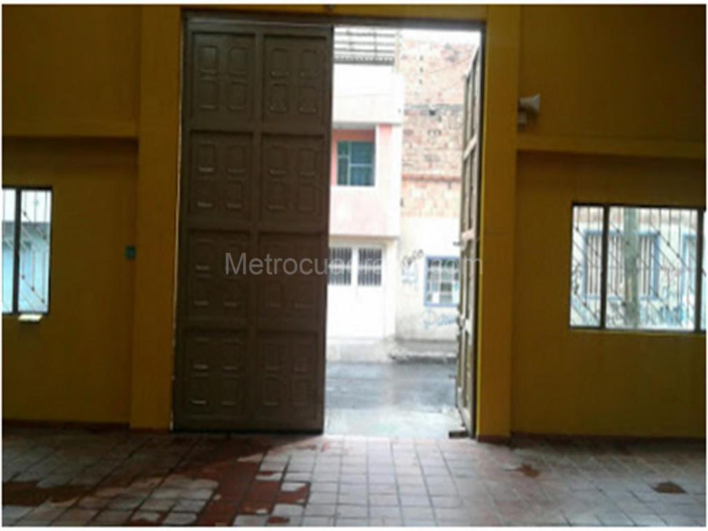 Bodega en arriendo en el carmen 9701427667