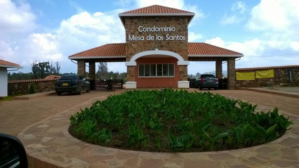 Vendo Lote en El Condominio Mesa Santos