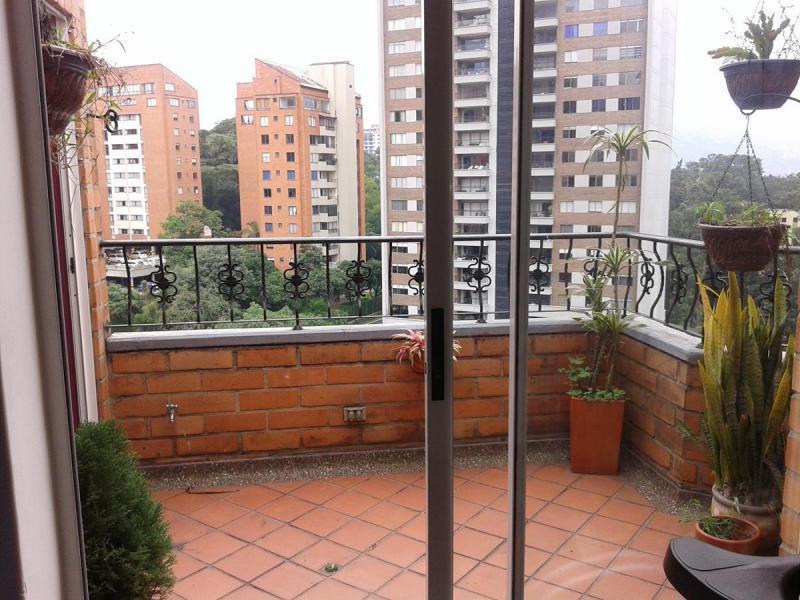 Cod. VBAYH705 Apartamento En Venta En Medellin La Frontera