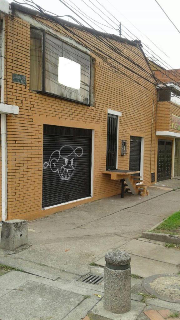 Código: 244405 SE VENDE CASA CALLE 80