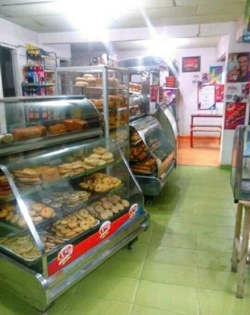 Venta Panaderia Local Amplio