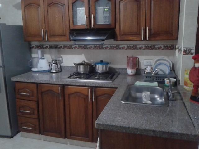 EXCELENTE APARTAMENTO EN EL BARRIO EL DORADO . COD 0413